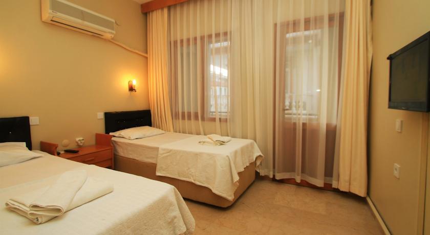 Koz Eren Otel Кешме Экстерьер фото