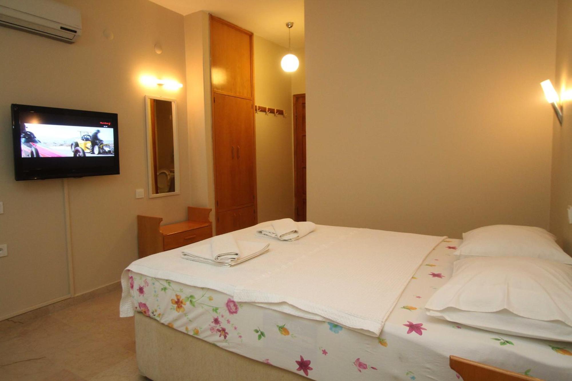 Koz Eren Otel Кешме Экстерьер фото