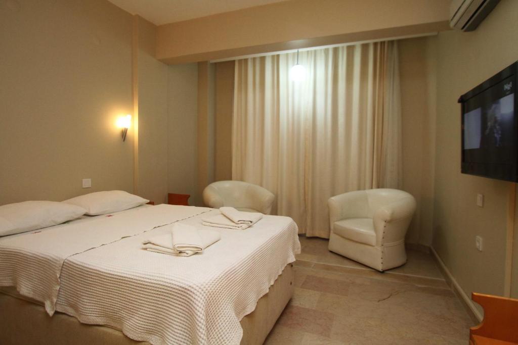 Koz Eren Otel Кешме Номер фото