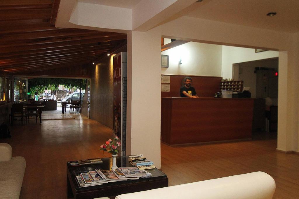 Koz Eren Otel Кешме Экстерьер фото